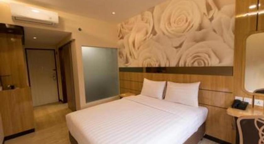Mine Home Hotel By Sovia Bandung Eksteriør bilde